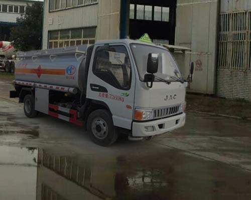 HHX5071GJYJH5型江淮骏铃4-5吨加油车