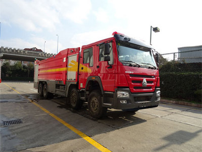 金盛盾10-15万5吨自装卸式消防车