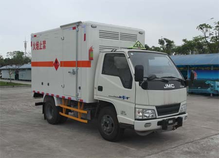 JMT5040XRQXA2型江铃小蓝牌3.1米易燃气体厢式运输车