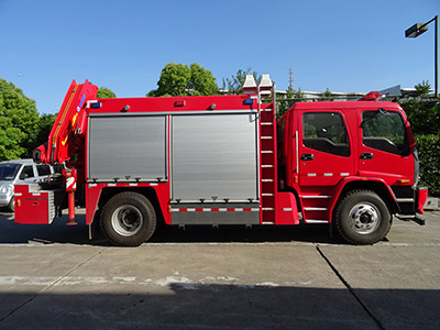 LLX5135TXFJY120/L型庆铃FVR抢险救援消防车