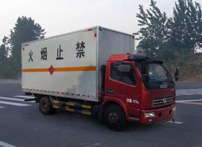 HCQ5081XQYE5型东风多利卡危化爆破器材运输车