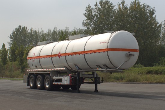 YQ9406GRYCY1型易燃液体罐式运输半挂车图片