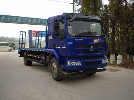 FXB5160TPBLZ5型柳汽乘龙国五平板运输车
