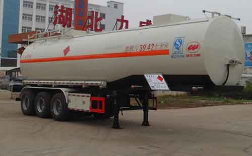 HLW9400GRYA型易燃液体罐式运输半挂车
