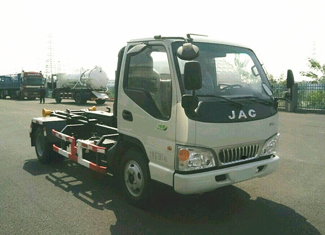 HJK5070ZXXH5型江淮康铃车厢可卸式垃圾车
