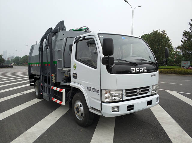 多利卡D6自装卸式垃圾车图片