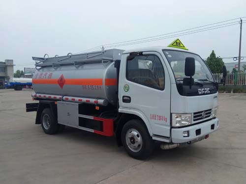 EZW5070GYYEQ型东风多利卡5吨加油车(4.35方-5.15方)