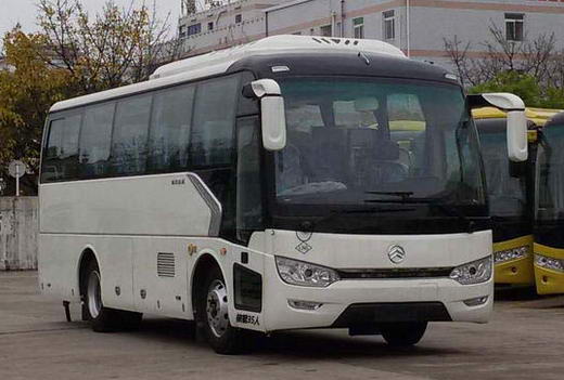 XML6827J15NY型客车