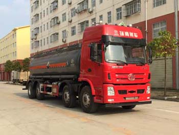 CLW5311GFWST5型腐蚀性物品罐式运输车