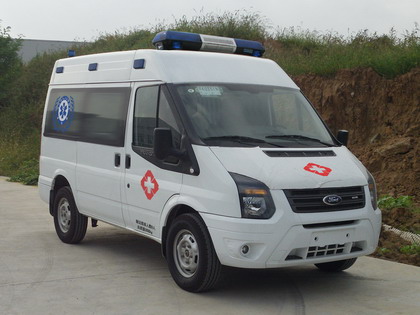 组图：南京客车制造厂新世代V348短轴运输型救护车图片