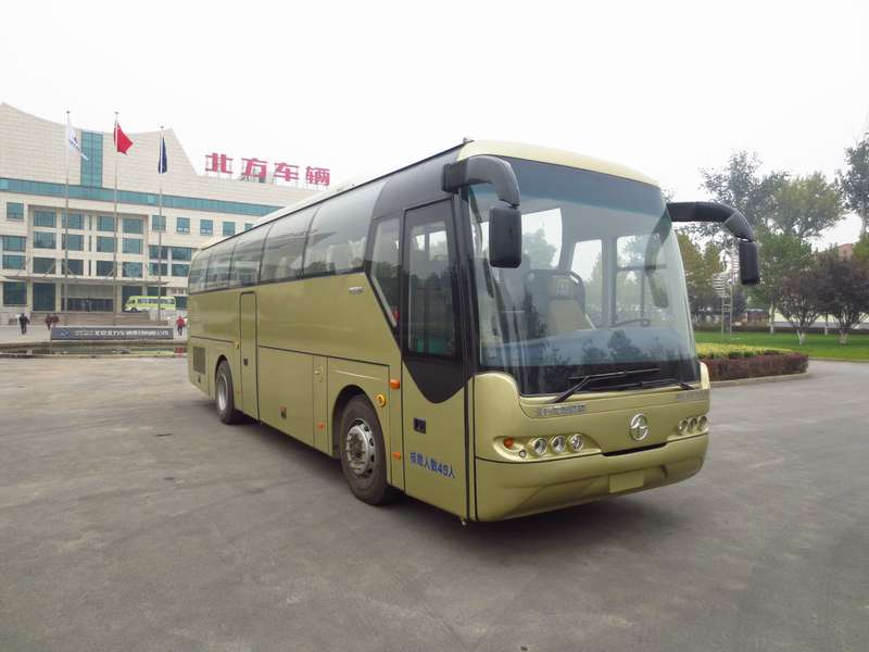 BFC6105L1D5型豪华旅游客车