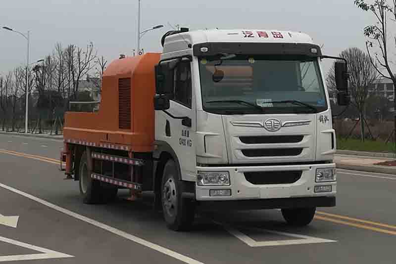 南鹏翔星通汽车PXT5120THB1型车载式混凝土泵车
