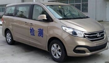 上海新华汽车厂XH5030XJC型检测车