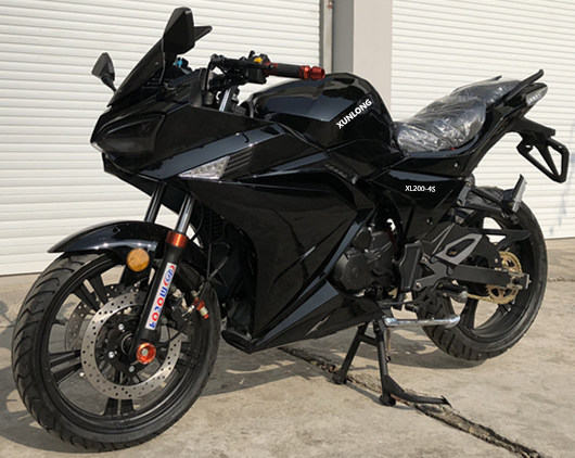 XL200-4S型两轮摩托车图片