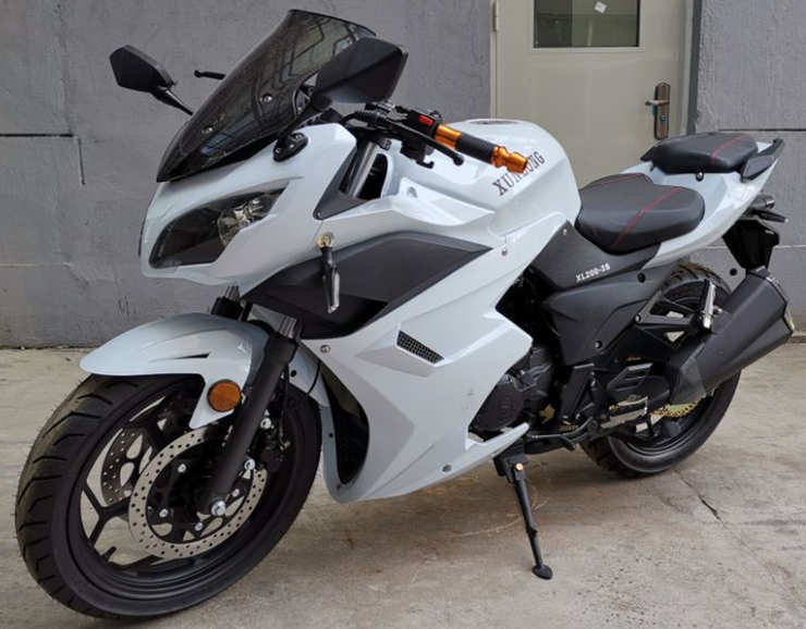 XL200-3S型两轮摩托车图片