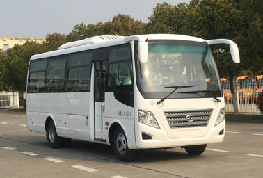 HM6741LFN6X型客车图片