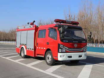 ZXF5100GXFSG40/D5型国五东风多利卡水罐消防车