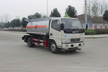 SCS5072GRYEQ易燃液体罐式运输车
