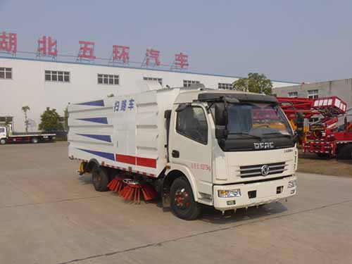 HCQ5082TSLE5型国5东风多利卡扫路车