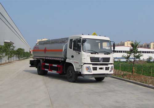 SZD5160GYYE5型东风嘉运运油车