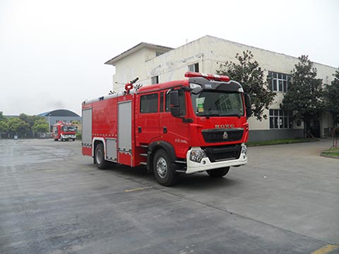 SXF5190GXFPM80型泡沫消防车
