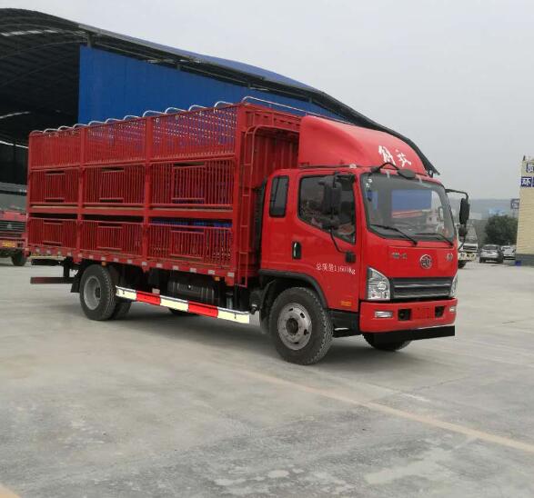 组图：中国一汽畜禽运输车图片