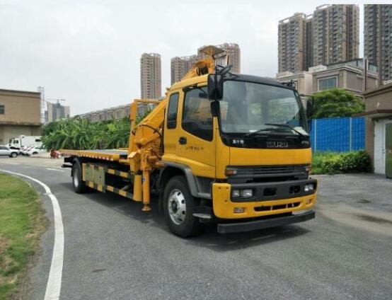 广州番禺超人运输设备FXB5180TQZXJF型庆铃FTR清障车