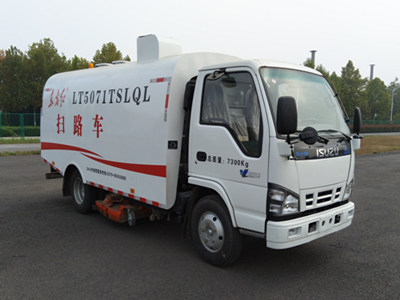 LT5071TSLQL型扫路车