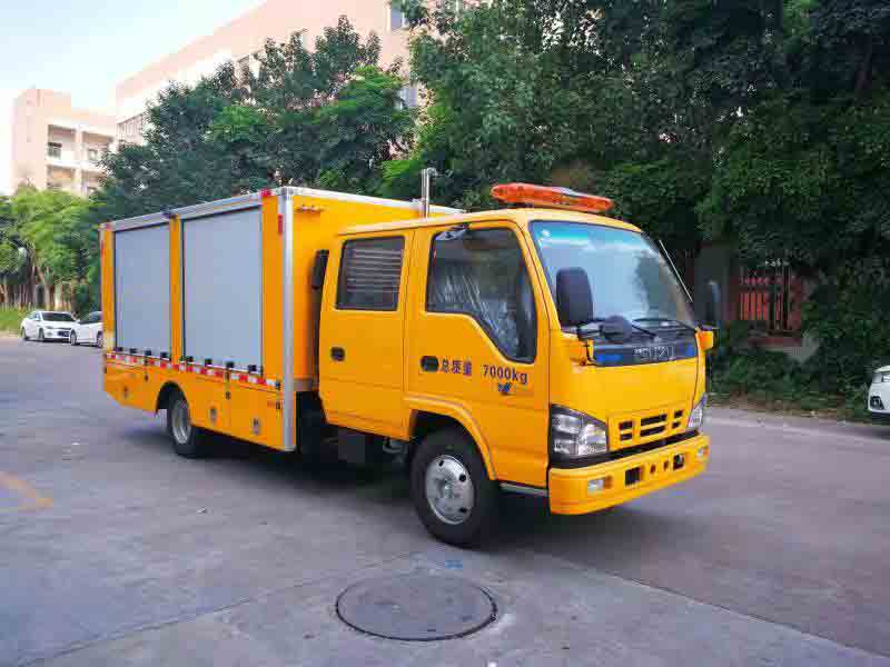 广州番禺超人运输设备PC5070XXH型救险车