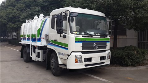 CGJ5120TCAE5型东风天锦餐厨垃圾车