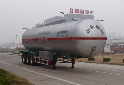 SKW9403GYQ型液化气体运输半挂车
