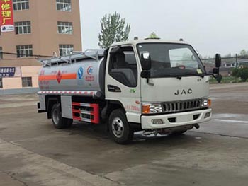 CLW5072GJYH5型江淮骏铃4-5吨加油车