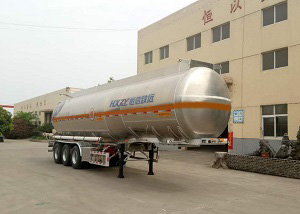 CHX9400GRYA型铝合金易燃液体罐式运输半挂车