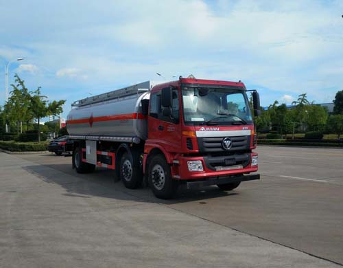 HTW5252GYYBQ型国五欧曼小三轴20吨运油车