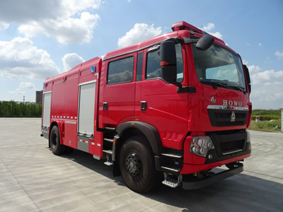 LLX5205GXFPM70/H型泡沫消防车