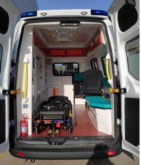 BBL5037XJHA6型救护车图片