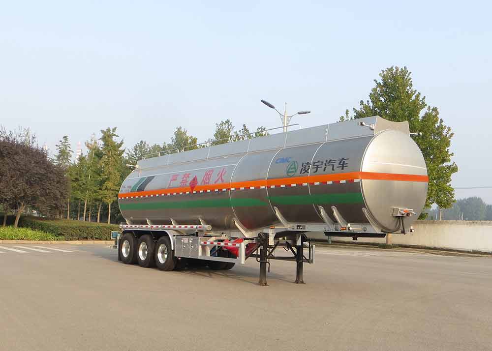 CLY9401GRYQ2型铝合金易燃液体罐式运输半挂车图片