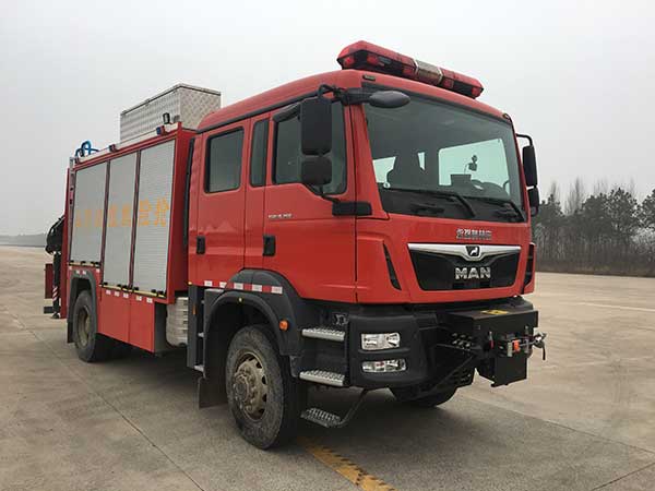 RY5141TXFJY100/17型抢险救援消防车