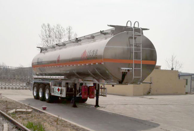 SDW9400GRYB型铝合金易燃液体罐式运输半挂车