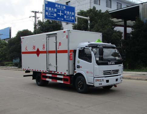TWY5110XRYE5型东风大多利卡易燃液体厢式运输车