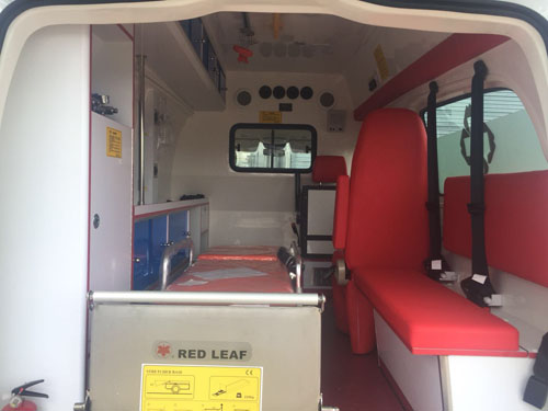 CLW5030XJHCD6救护车图片