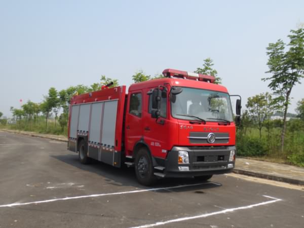 JDF5154GXFPM60型东风天锦泡沫消防车