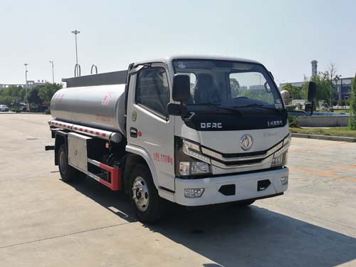 CSC5075GPG6型东风多利卡国六普通液体运输车