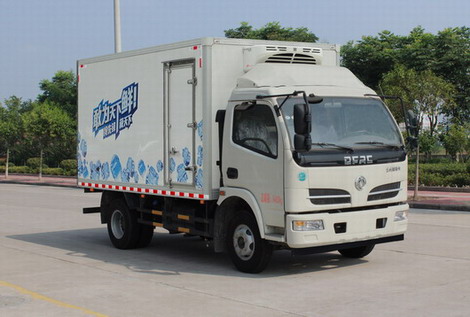 EQ5090XLC8BDCAC型东风多利卡国五5.1米冷藏车