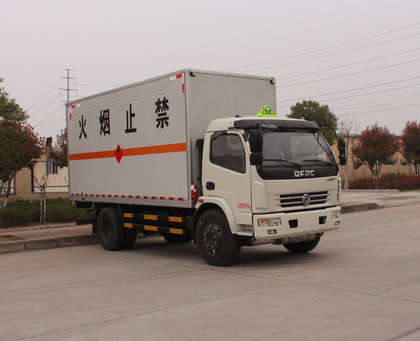 EQ5110XRQ8BDCACWXP型东风大多利卡易燃气体厢式运输车