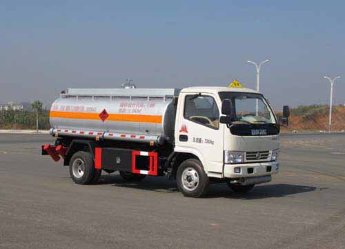 ALA5071GJYE5型东风多利卡3-5吨加油车