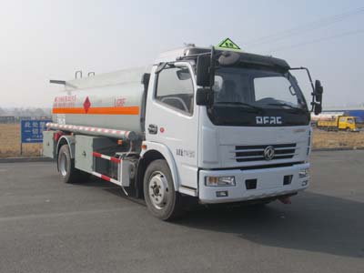 LPC5110GYYE5型东风大多利卡8吨运油车