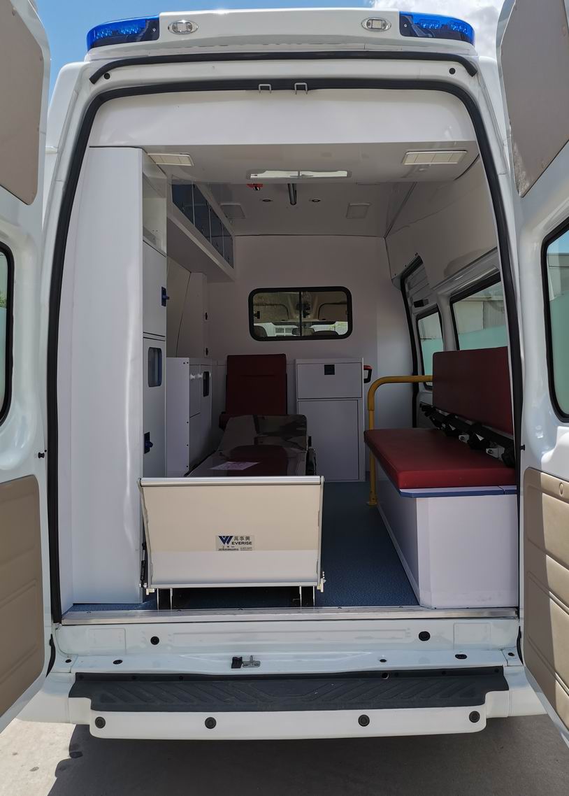 BBL5046XJHA型救护车图片