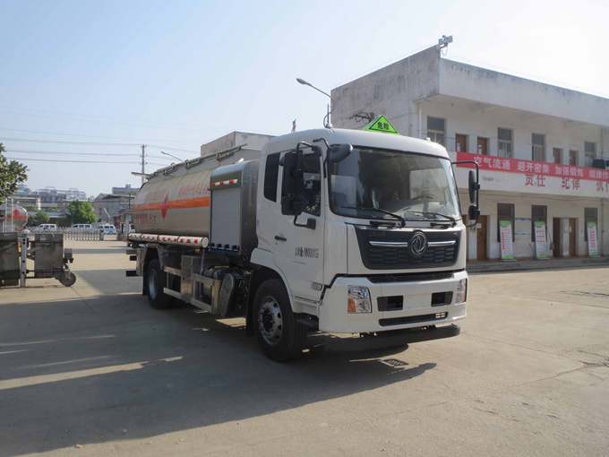 陕西长庆专用车CQK5180GRYD6型易燃液体罐式运输车