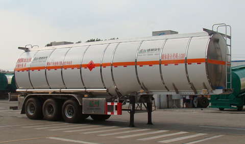 SKW9402GRYL型铝合金易燃液体罐式运输半挂车